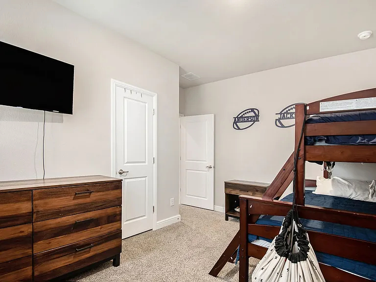 229 Dunmore Dr — Photo 15