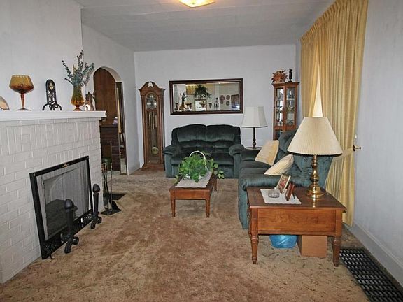 4th image of 516 Hanford St