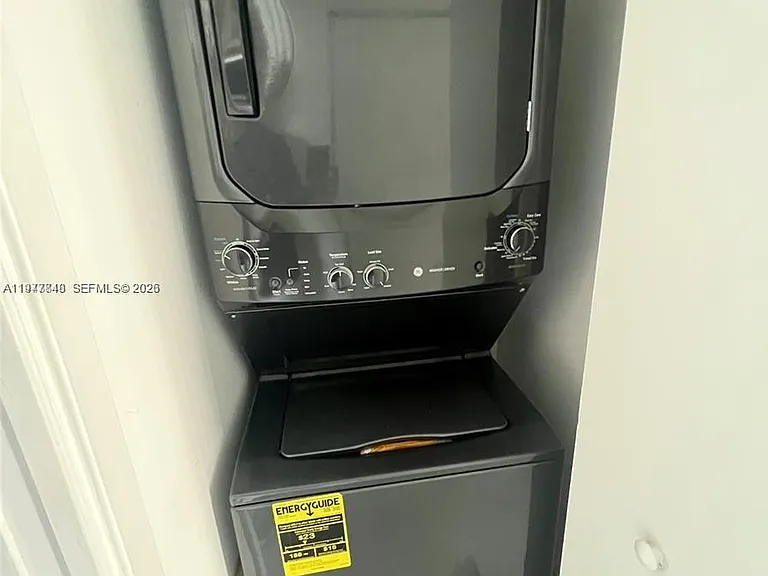 325 S Biscayne Blvd #2415 — Photo 10