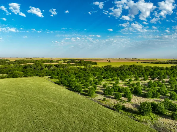 1234 County Road C, Garfield, KS 67529