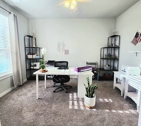 5th image of 2504 Lakeside Dr