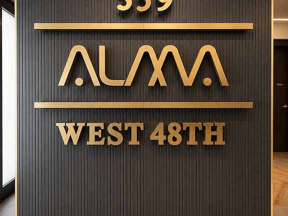 4th image of 359 W 48th St #603