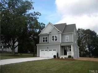 28 Mac Ln, Angier, NC 27501