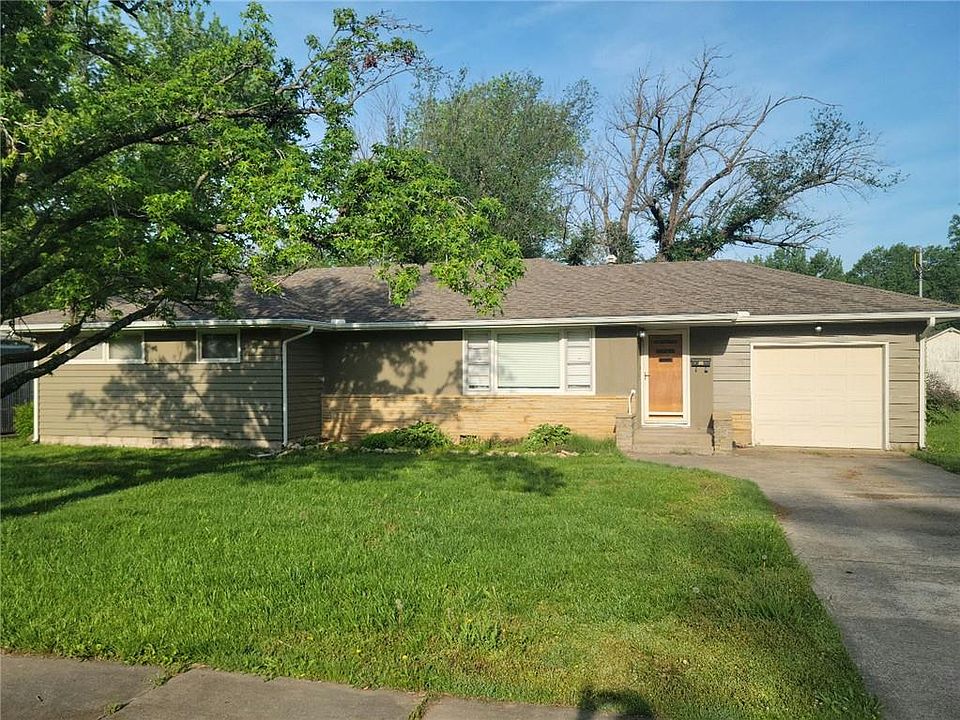 511 N Carbon St, Girard, KS 66743 Zillow