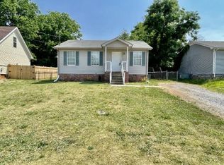 1213 Carol Dr, Oak Grove, KY 42262