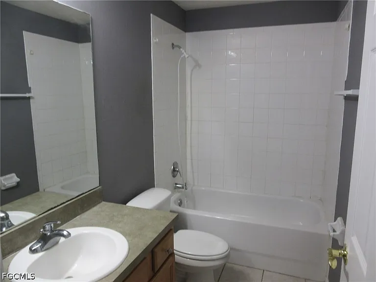 922 Eisenhower Blvd — Photo 7