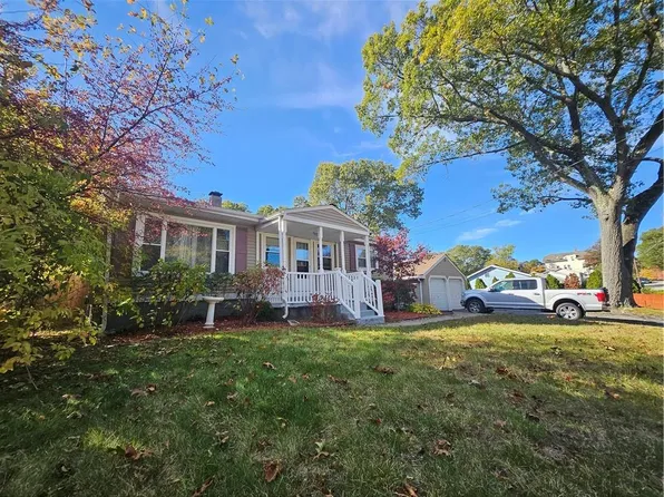 229 Louise St, Woonsocket, RI 02895