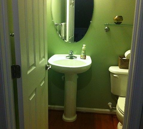 Middle floor powder room