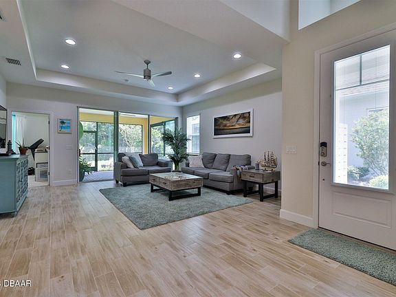 4th image of 120 Margaritaville Ave