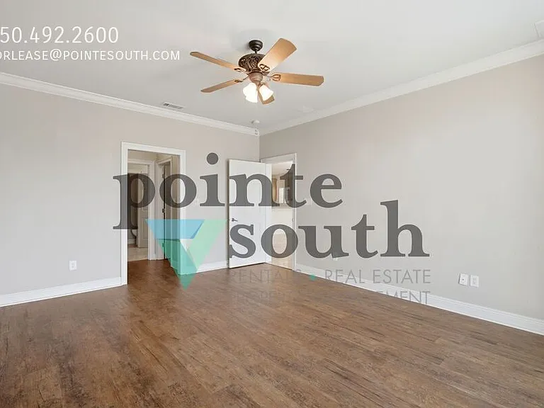 724 Harbor Blvd #101 — Photo 11