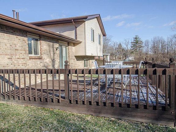2nd image of 5265 Boehm Dr