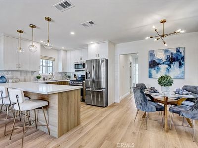 875 W 1st St, San Pedro, CA, 90731