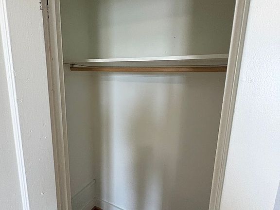5th image of 3918 Cass St APT 206