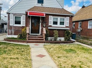 18507 Jordan Ave, Saint Albans, NY 11412