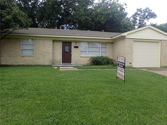 2nd image of 1604 Martin Luther Dr