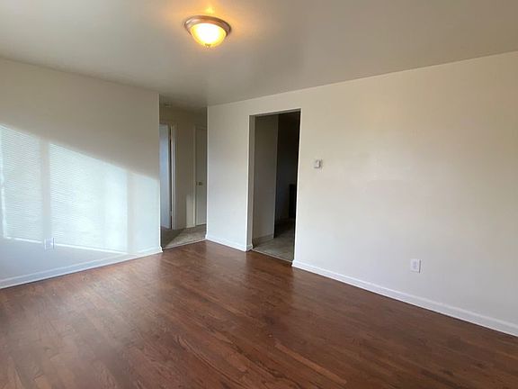 3rd image of 1290 Benton St #1292