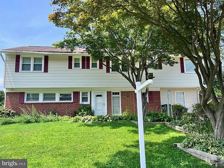 5350 Ravensworth Rd — Photo 3