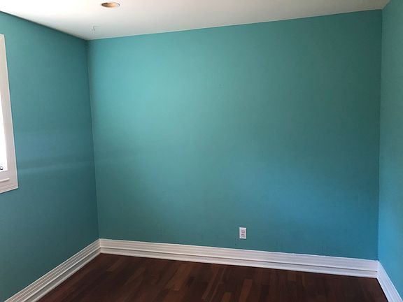 5th image of 2219 S Sussex Dr