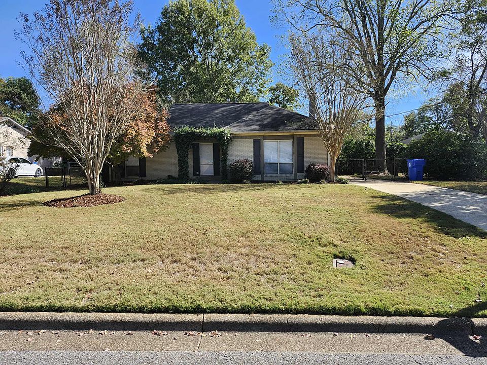 1st image of 108 Thames Dr