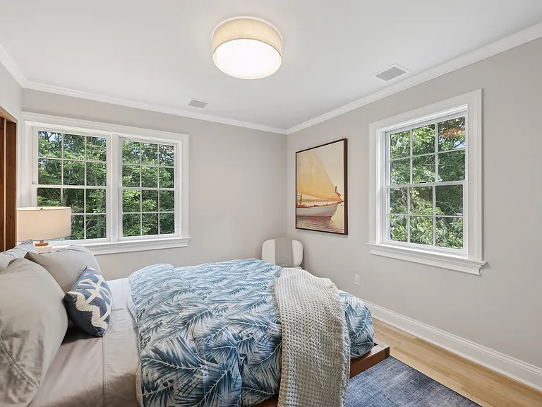 10 Eastview Ct — Photo 33