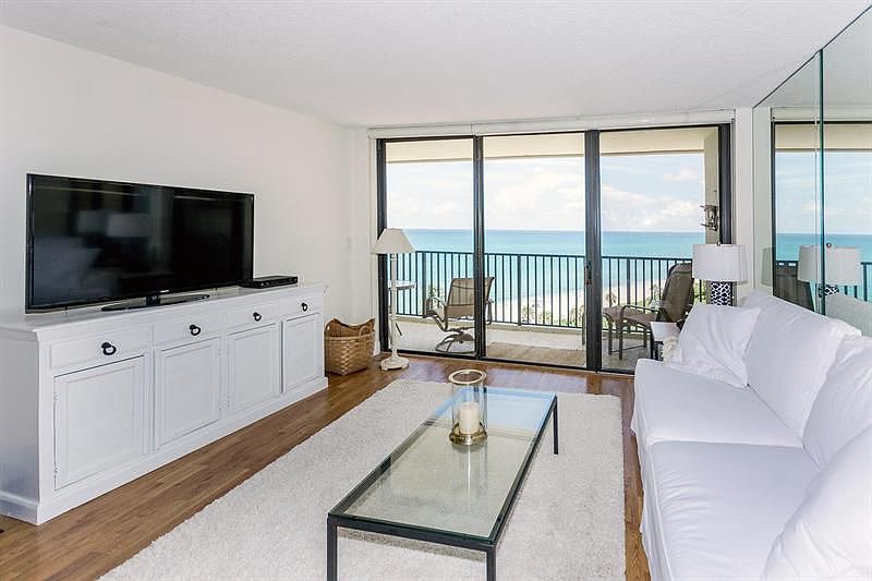 1st image of 400 Ocean Dr #904