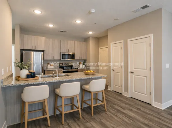 5621 NE 80th Ter #3C, Kansas City, MO 64119