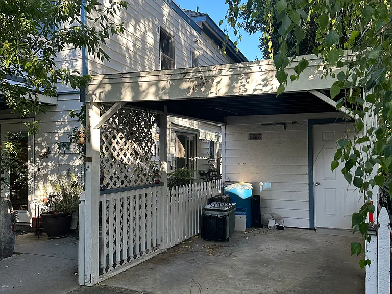 Carport