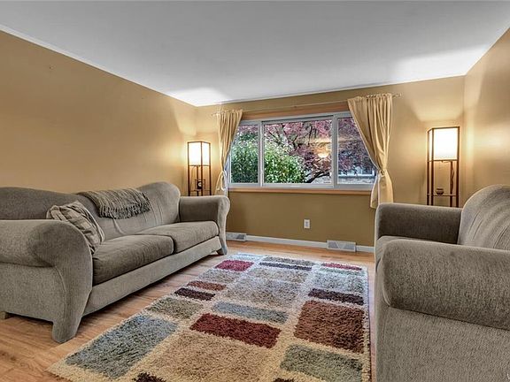 5th image of 309 North St APT 35