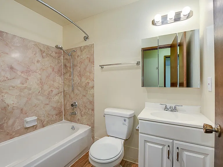 Stonebridge Apartments — Photo 41