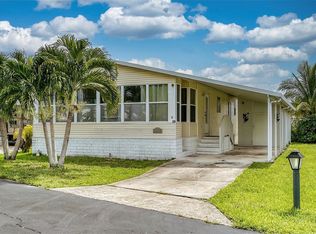 809 Putter Pl, Pompano Beach, FL 33069
