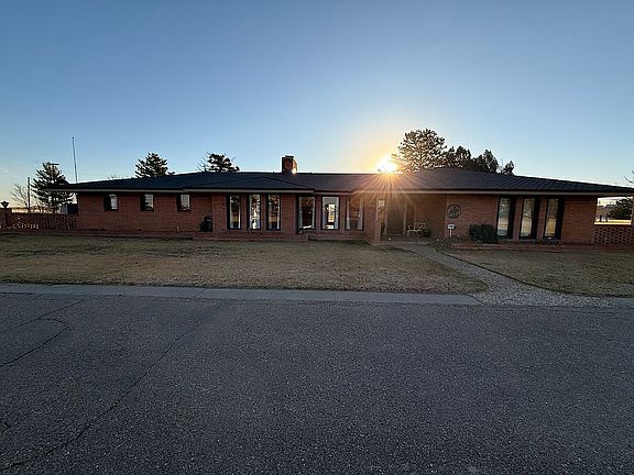 3rd image of 1112 Beaver Rd