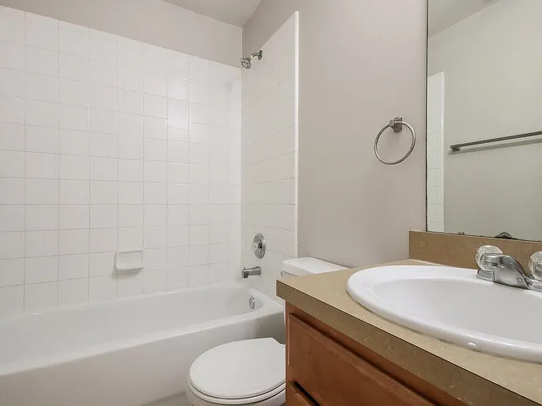 21243 Linden House Ct — Photo 15