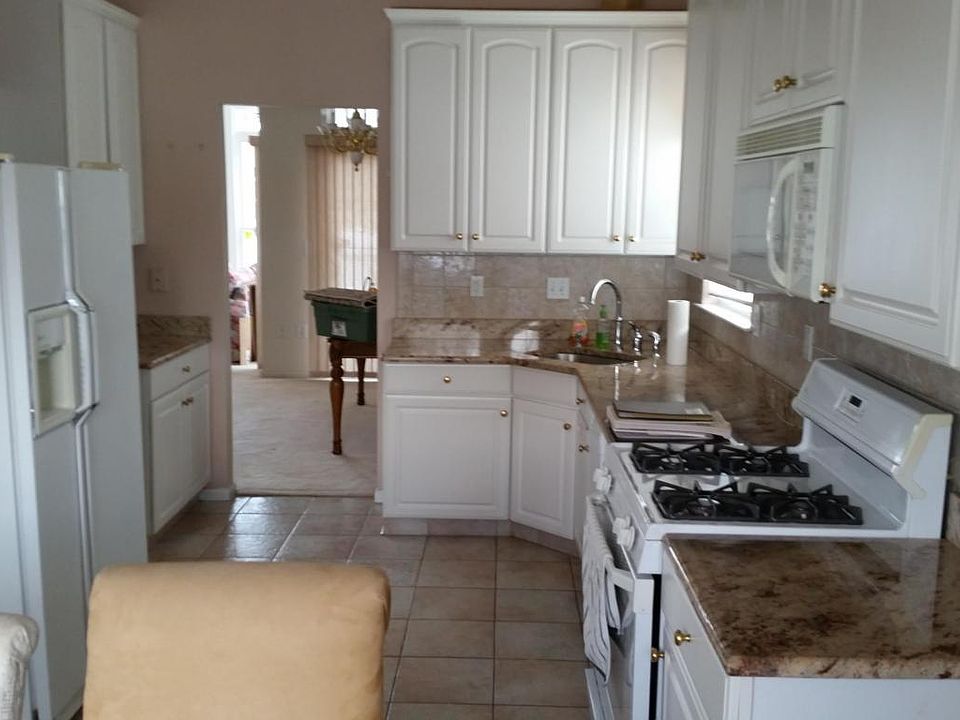 1st image of 3 Gardenways Ct