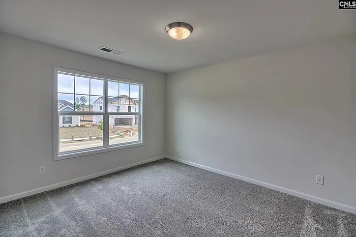 4 bed, 2.5 bath, 2174 sqft, $2,400 — Photo 2