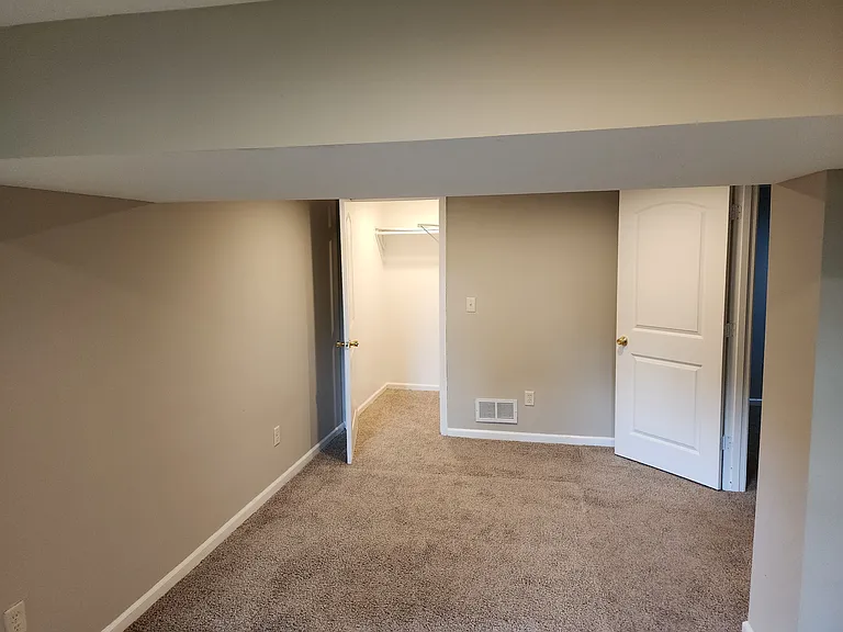 4520 Fillmore St NE — Photo 22