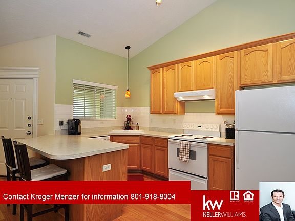 3rd image of 434 E Mitchell Cv APT 203