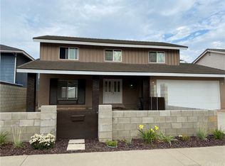 21851 Seacrest Ln, Huntington Beach, CA 92646