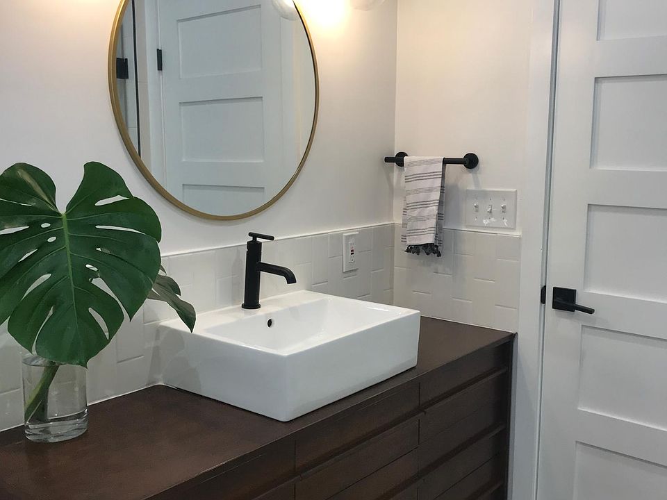 1st image of 423 W Woodlawn Ave APT 5