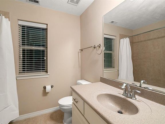 5th image of 2622 Enclave At Shady Acres Ct