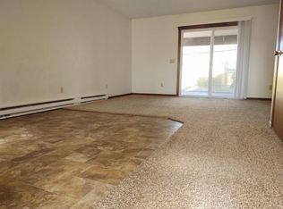 631 Pebble Beach Rd APT 2, Billings, MT 59105