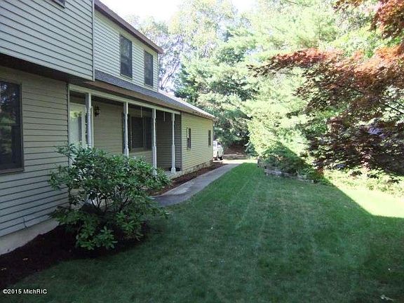 3rd image of 3727 Dunes Pkwy
