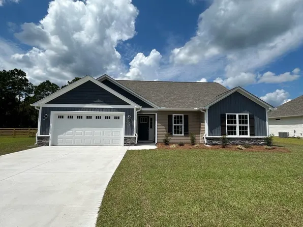 104 Betsy Ross Lane, Newport, NC 28570