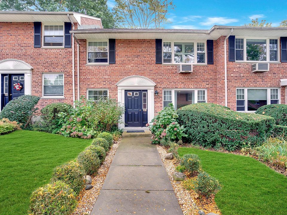 1st image of 17L Madison Park Gdns #17L