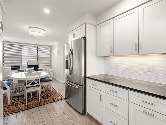 5th image of 250 Hammond Pond Pkwy APT 604N