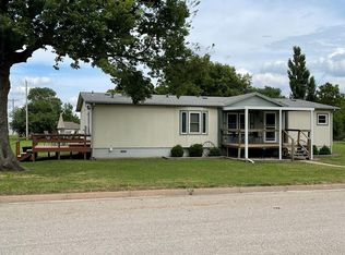 225 S Center Ave, Assaria, KS 67416