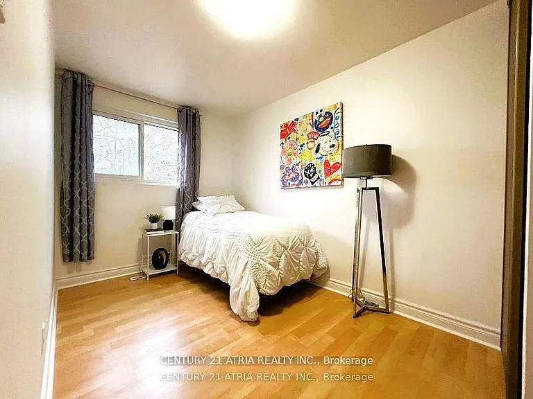 154 Freshmeadow Dr — Photo 18