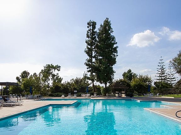 3rd image of 13536 La Jolla Cir Unit F