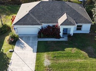 1014 Guava St, Sebastian, FL 32958