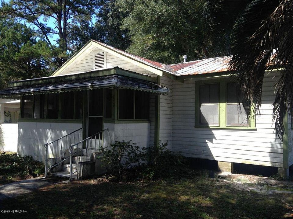 1st image of 1096-1098 North St