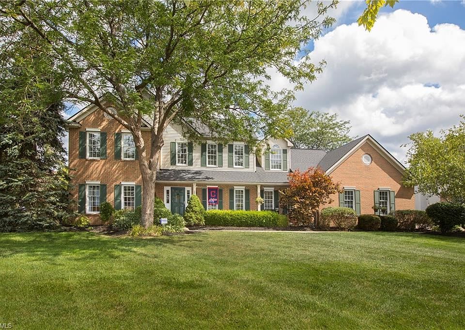 1st image of 31867 Hazelwood Ln